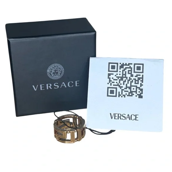NWT Versace Greca Ring - Size 7 - Picture 2 of 3